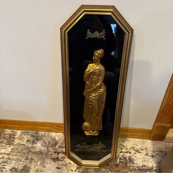 Vintage Gold and Black Wall Art Decor - Picture 2 of 4